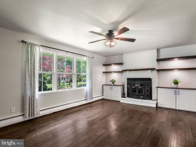 1104 CALN MEETINGHOUSE RD, Coatesville, PA 19320
