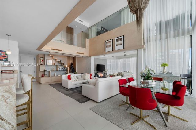1040 Biscayne Blvd 4607, Miami, FL 33132