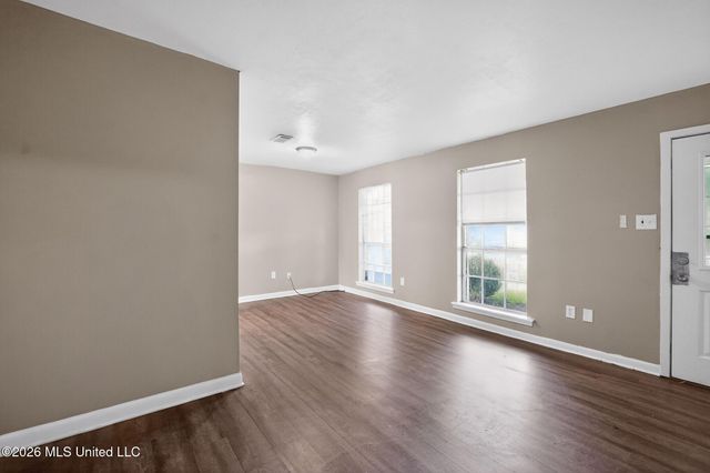 206 Valley Ridge Drive, Jackson, MS 39206