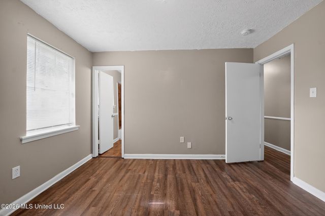 206 Valley Ridge Drive, Jackson, MS 39206