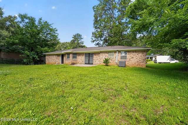 206 Valley Ridge Drive, Jackson, MS 39206