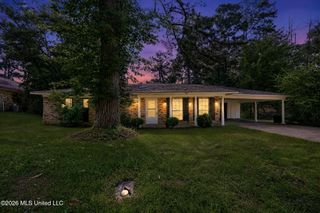 206 Valley Ridge Drive, Jackson, MS 39206