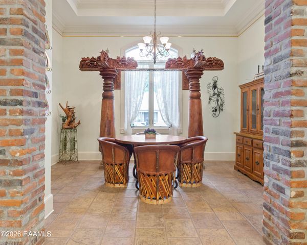 205 Mission Hills Drive, Broussard, LA 70518