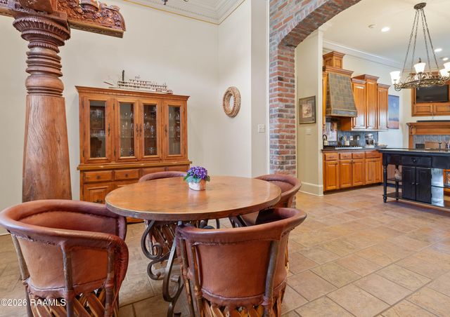 205 Mission Hills Drive, Broussard, LA 70518