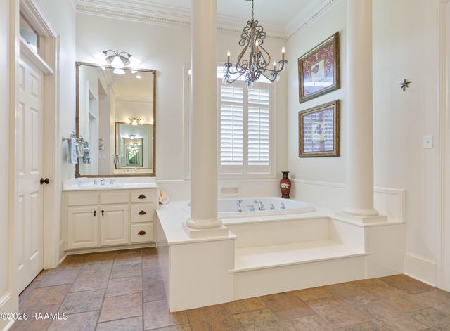 205 Mission Hills Drive, Broussard, LA 70518