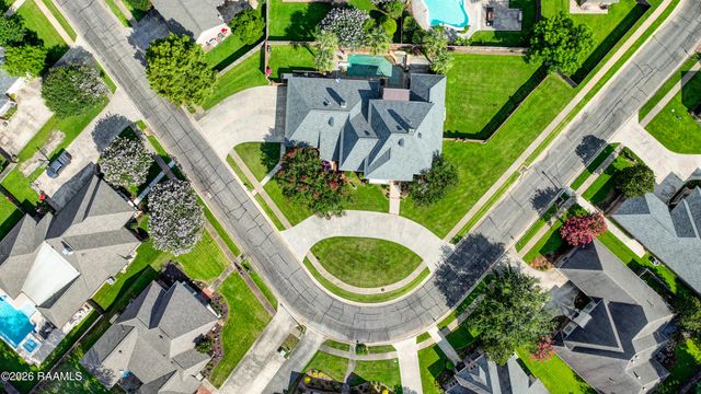 205 Mission Hills Drive, Broussard, LA 70518