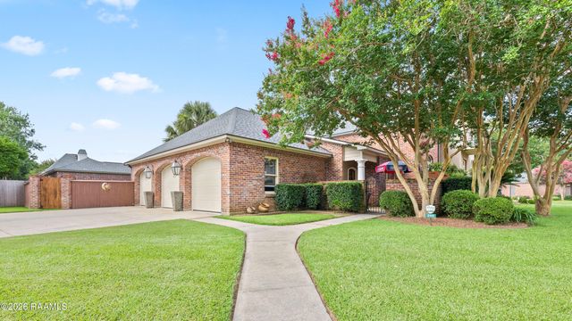 205 Mission Hills Drive, Broussard, LA 70518