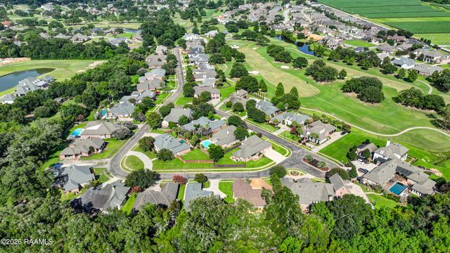 205 Mission Hills Drive, Broussard, LA 70518