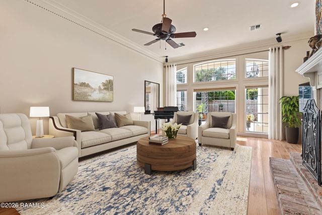 205 Mission Hills Drive, Broussard, LA 70518