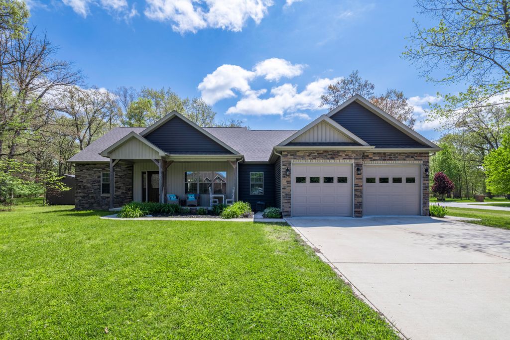 10451 Mattie Lane, Wheatfield, IN 46392