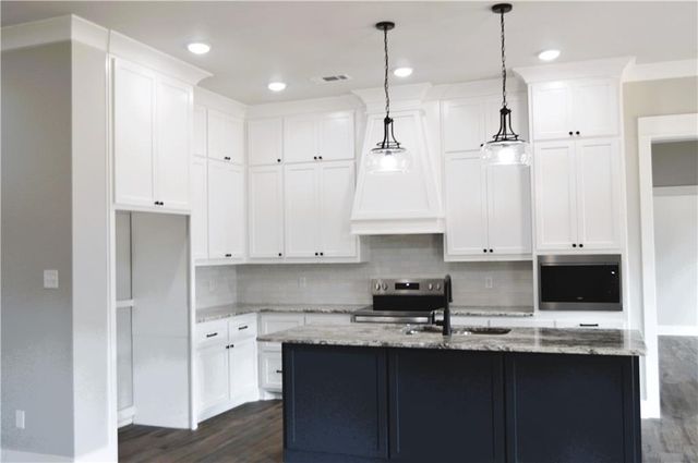 537 FELICIANA Drive, Pineville, LA 71360