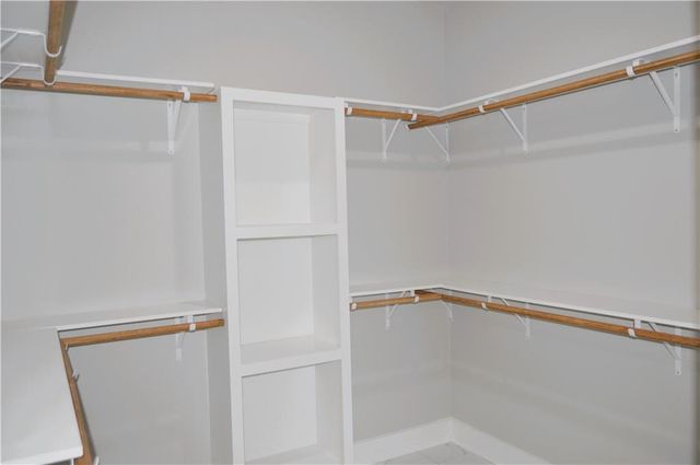 537 FELICIANA Drive, Pineville, LA 71360