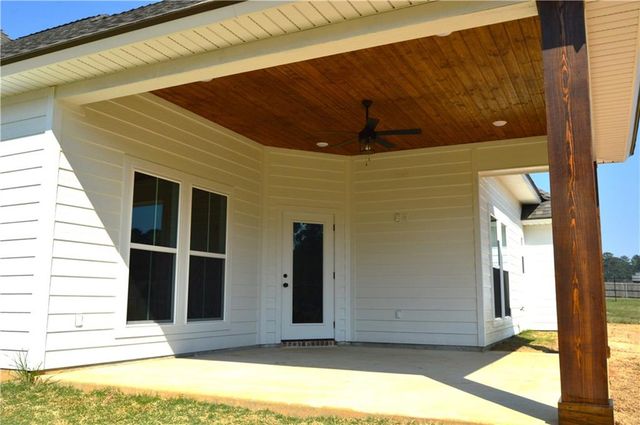 537 FELICIANA Drive, Pineville, LA 71360