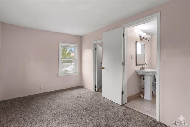 6204 Vermont Avenue, St Louis, MO 63111