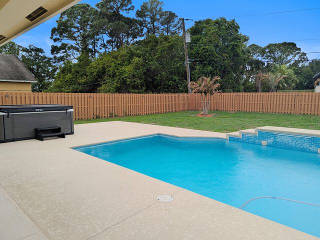2852 SW Collings Drive, Port St. Lucie, Port St Lucie, FL 34953