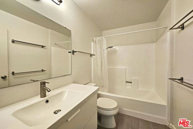 1454 E Orange Grove Boulevard 1, Pasadena, CA 91104