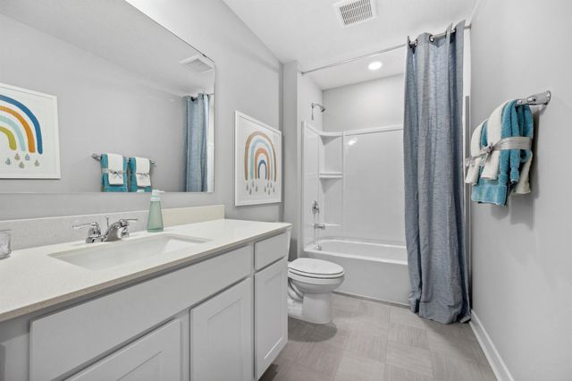 201 Snowdrop Trail, Waconia, MN 55387