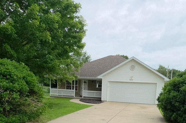 4061 W Gardenia Drive, Battlefield, MO 65619