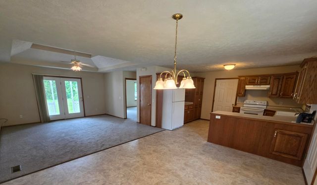 4061 W Gardenia Drive, Battlefield, MO 65619