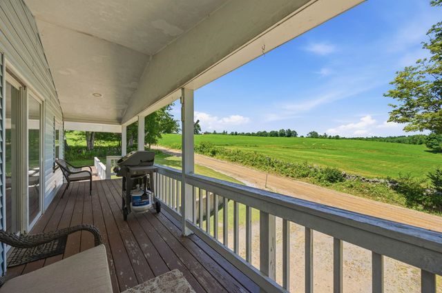 38 Storrs Drive, Loudon, NH 03307