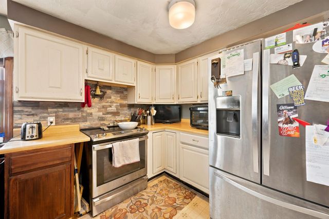 38 Storrs Drive, Loudon, NH 03307