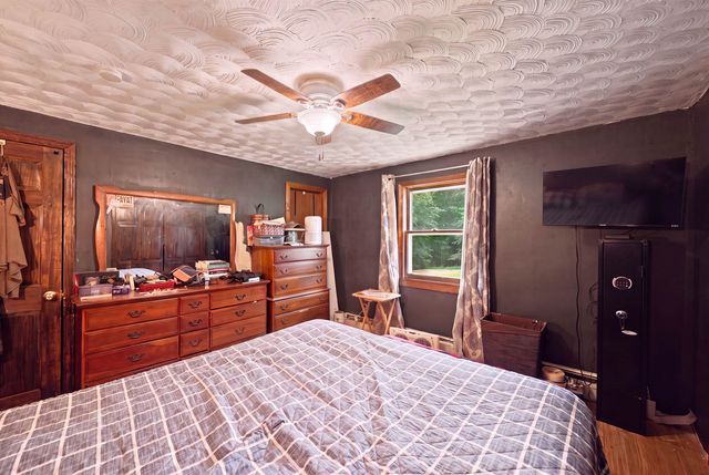38 Storrs Drive, Loudon, NH 03307