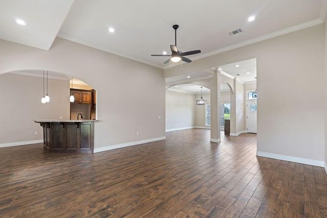 201 Silver Spur Drive, Lufkin, TX 75904