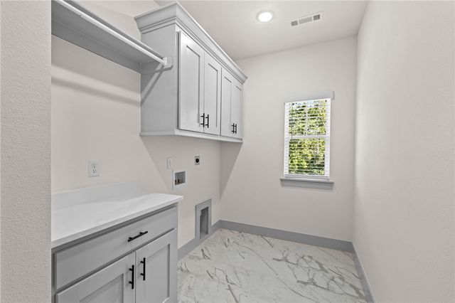 15 Handa Lane, Bella Vista, AR 72715