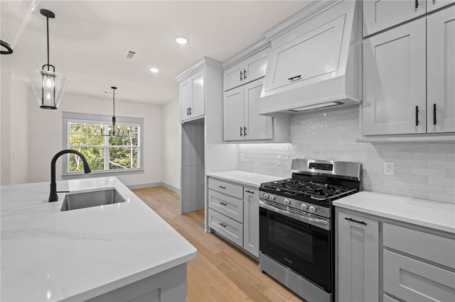 15 Handa Lane, Bella Vista, AR 72715