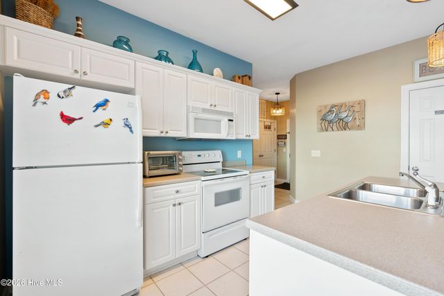 140 Avian Drive Apt 3706, Sunset Beach, NC 28468