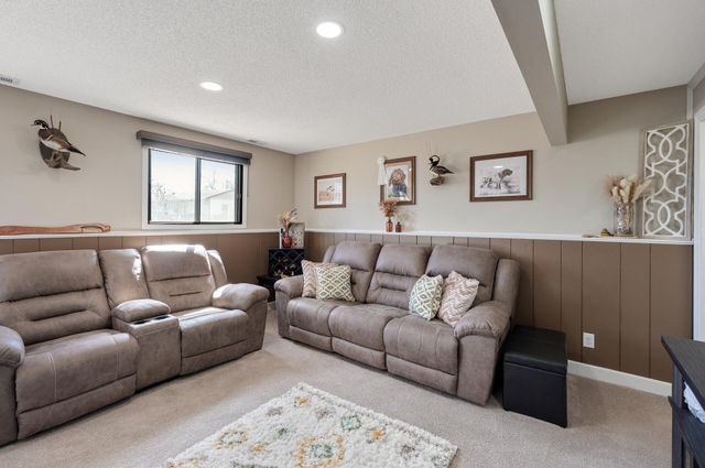 7688 Jasmine Avenue S, Cottage Grove, MN 55016