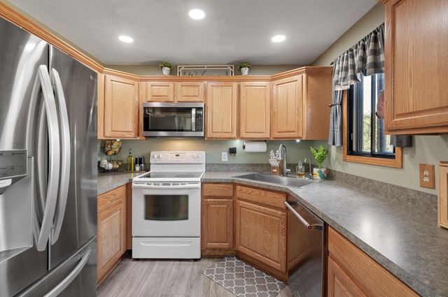 7688 Jasmine Avenue S, Cottage Grove, MN 55016