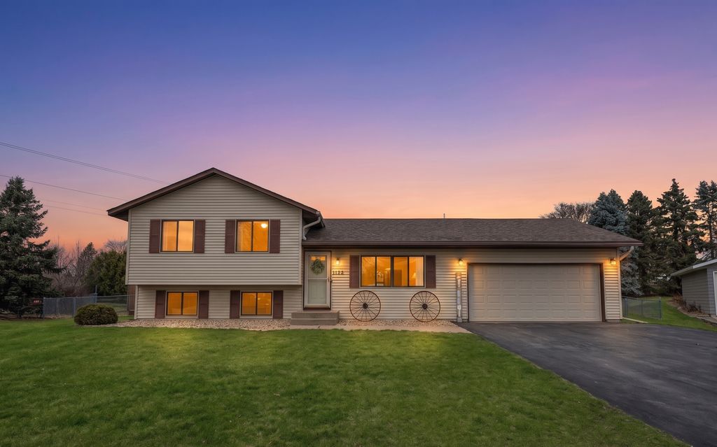 7688 Jasmine Avenue S, Cottage Grove, MN 55016