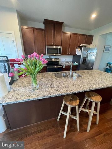 128 MULBERRY DR, Malvern, PA 19355