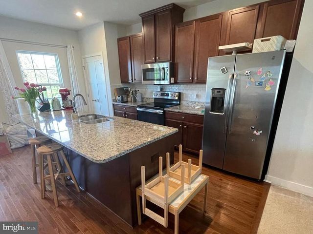 128 MULBERRY DR, Malvern, PA 19355