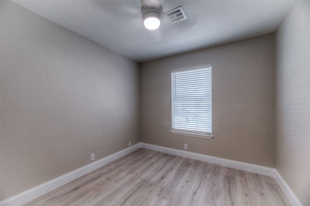 911 N 14th Street, Collinsville, OK 74021