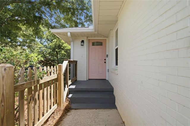 2140 Morris Avenue, Tucker, GA 30084
