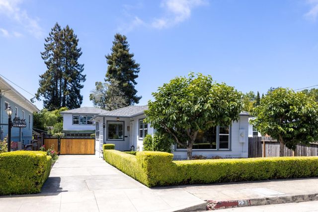 223 Rigg Street, Santa Cruz, CA 95060