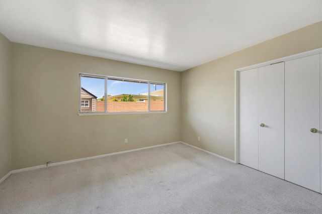 8838 La Jolla Scenic Dr N, La Jolla, CA 92037