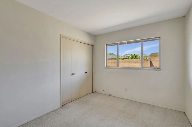 8838 La Jolla Scenic Dr N, La Jolla, CA 92037