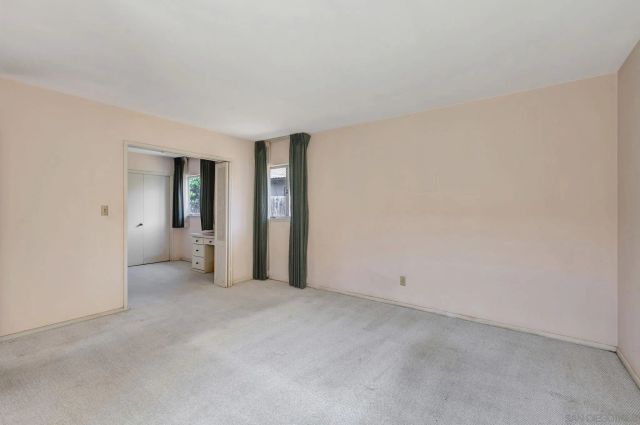 8838 La Jolla Scenic Dr N, La Jolla, CA 92037