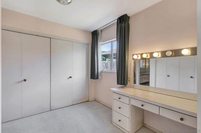 8838 La Jolla Scenic Dr N, La Jolla, CA 92037