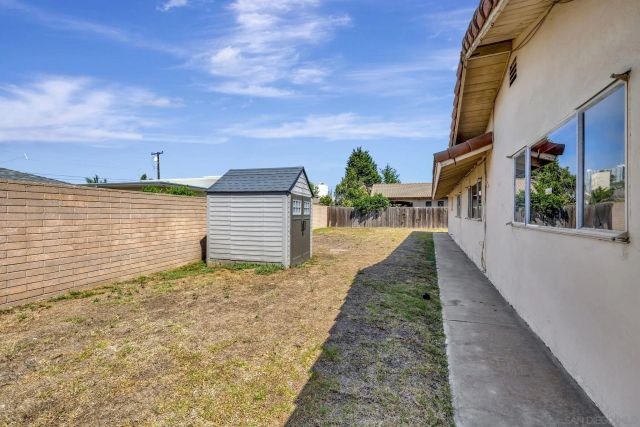 8838 La Jolla Scenic Dr N, La Jolla, CA 92037