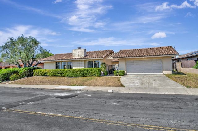 8838 La Jolla Scenic Dr N, La Jolla, CA 92037