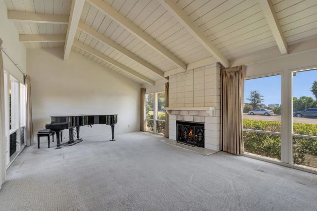 8838 La Jolla Scenic Dr N, La Jolla, CA 92037