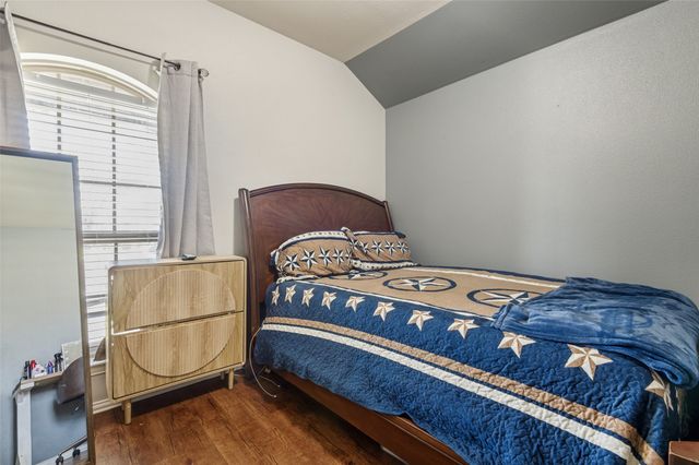 3129 Royal Crest Drive, Fort Worth, TX 76140