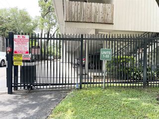 909 Silber Road 16C, Houston, TX 77024