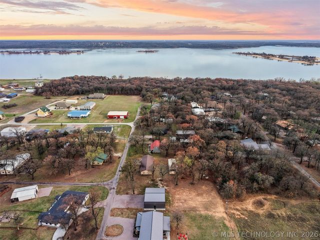 1613 Waters, Kingston, OK 73439