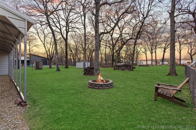 1613 Waters, Kingston, OK 73439