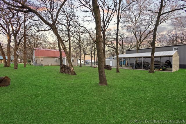 1613 Waters, Kingston, OK 73439